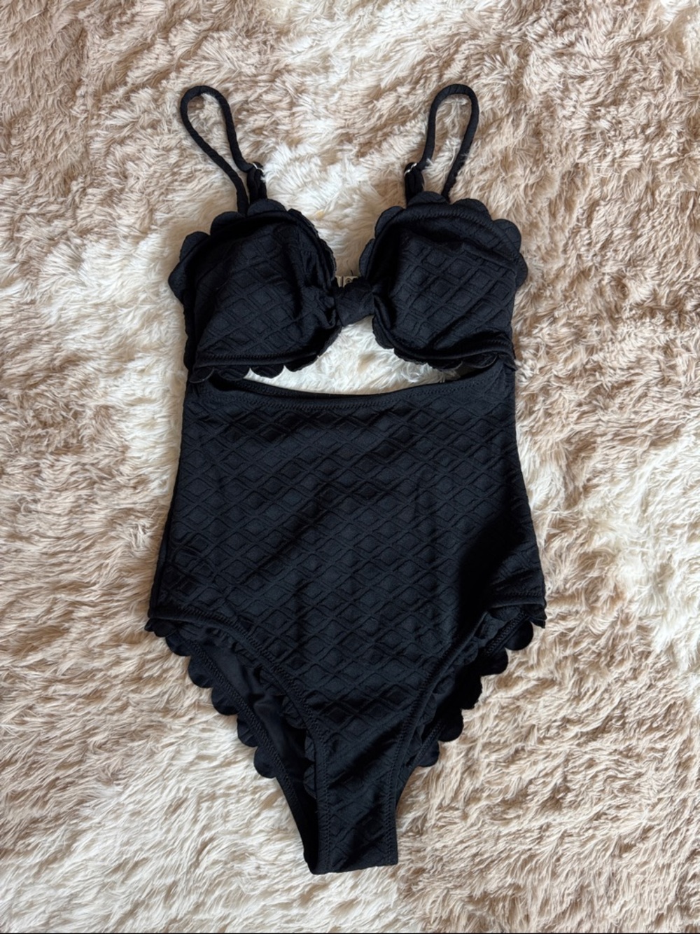 Black Scallop-Edge One-Piece Swimsuit